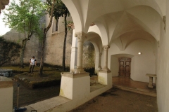 schilderachtig klooster