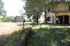 10.veel-ruimte-om-de-villa-Medium